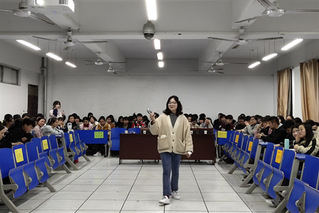 外語系舉行英語角活動開幕式